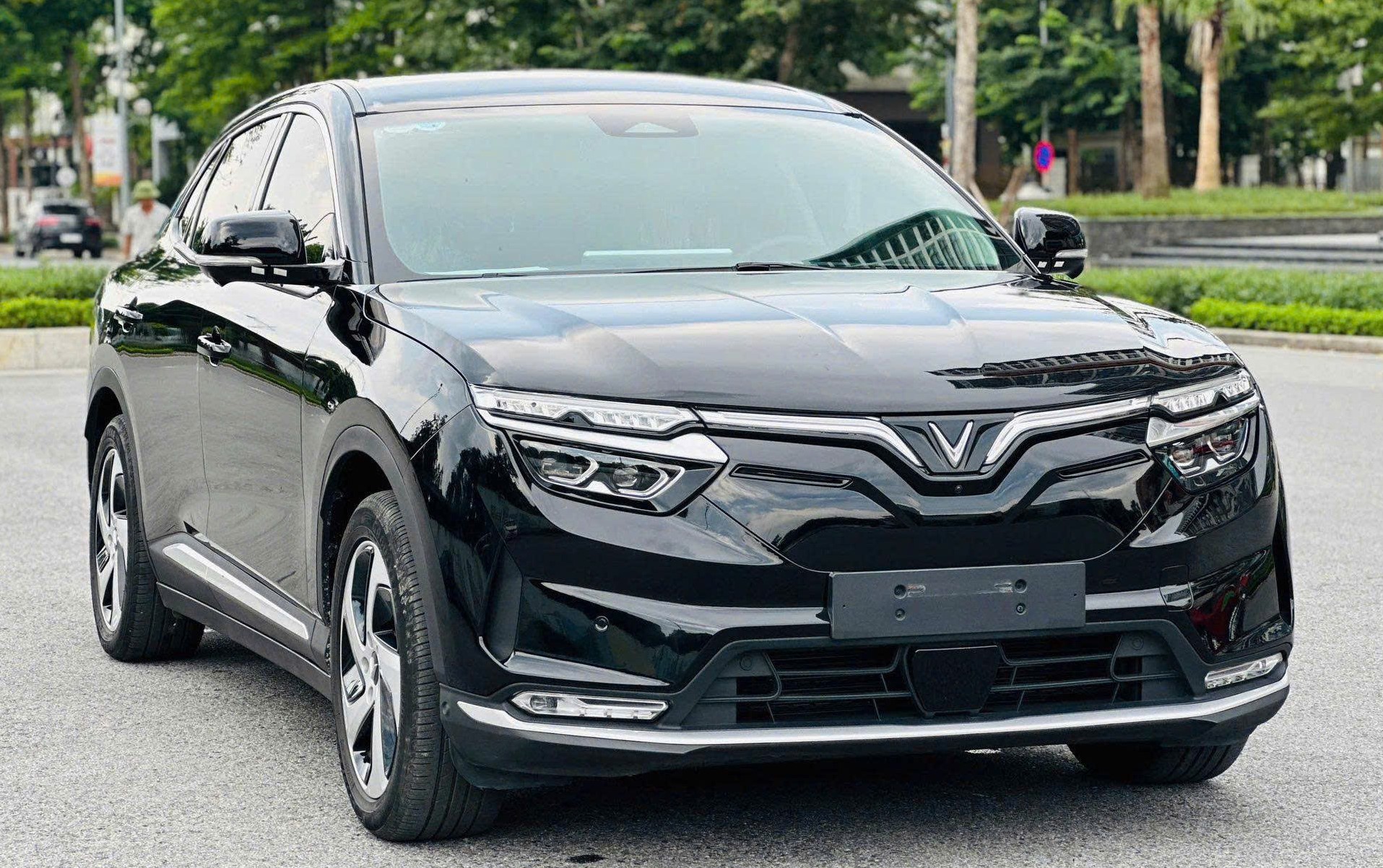 Vinfast VF8