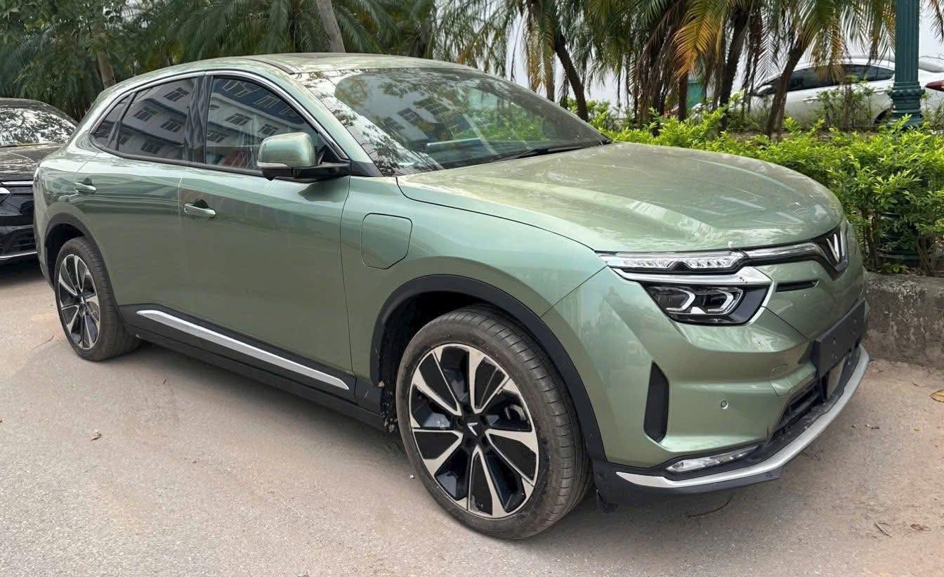 Vinfast VF8