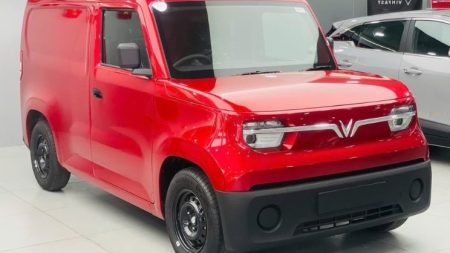 Vinfast EC Van